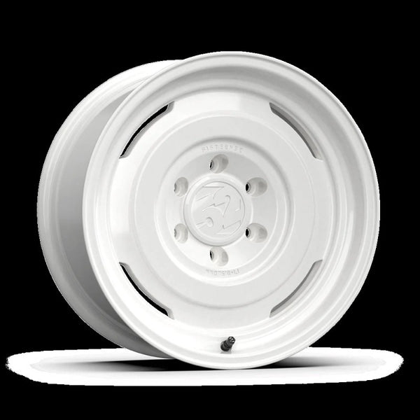 fifteen52 Analog HD 17x8.0 6x139.7 25mm ET 106.2mm Center Bore Classic White Wheel - AHDCW-78069+25 for 2021-2026 Ford Bronco