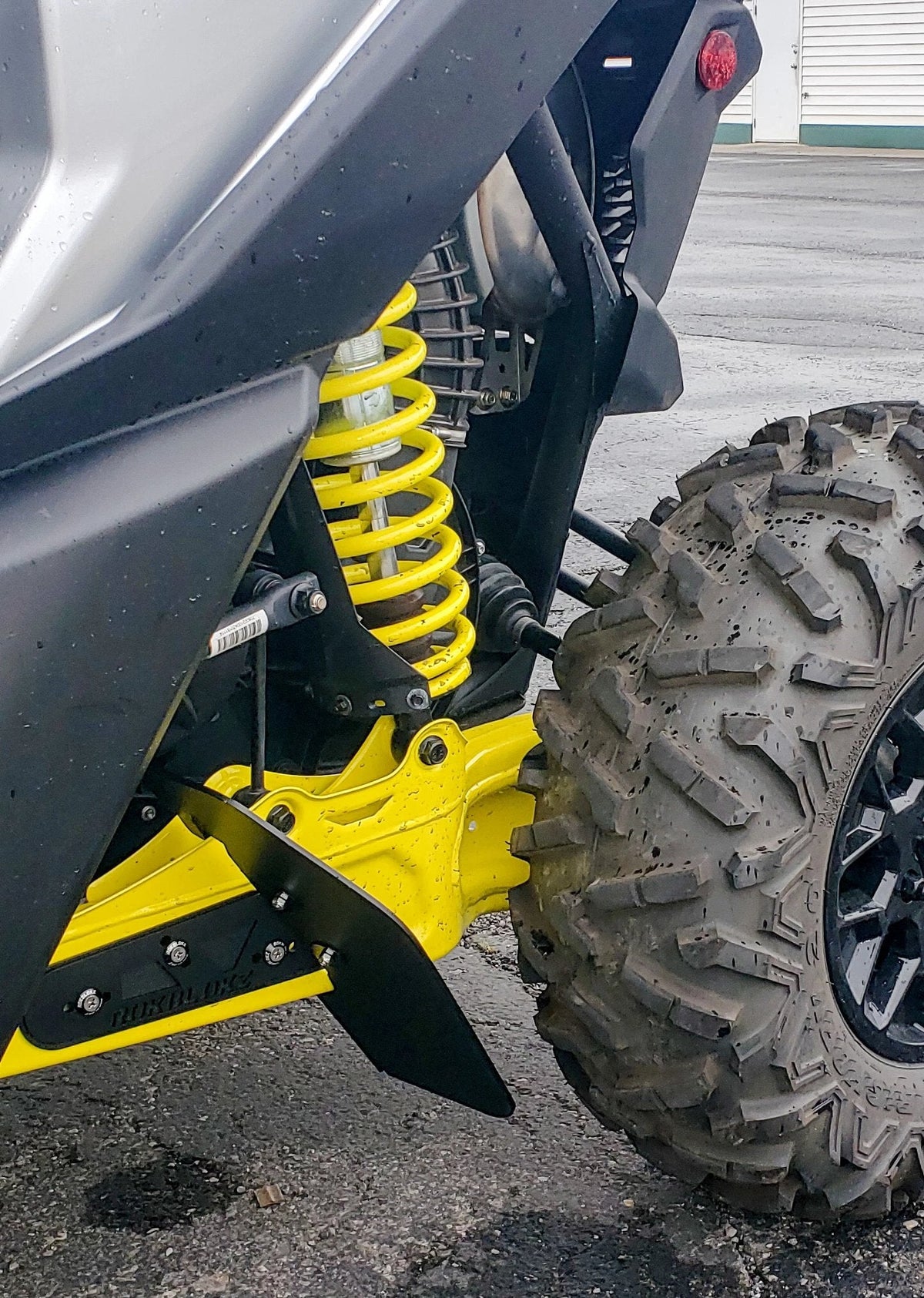 64" CanAm Maverick X3 FT. Rokblokz Trailing arm Mud Flaps