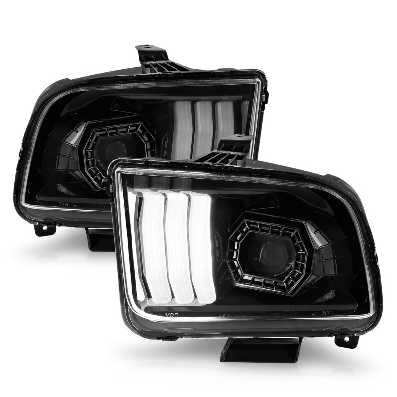 ANZO 05-09 Ford Mustang (w/Factory Halogen HL Only) Projector Headlights w/Light Bar Black Housing - 121566