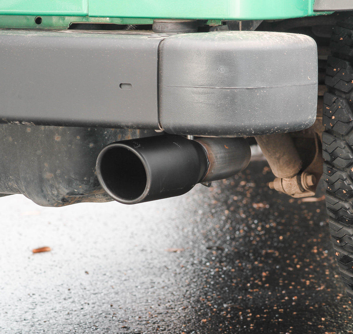 Flowmaster Flow FX Cat-Back Exhaust System 717865