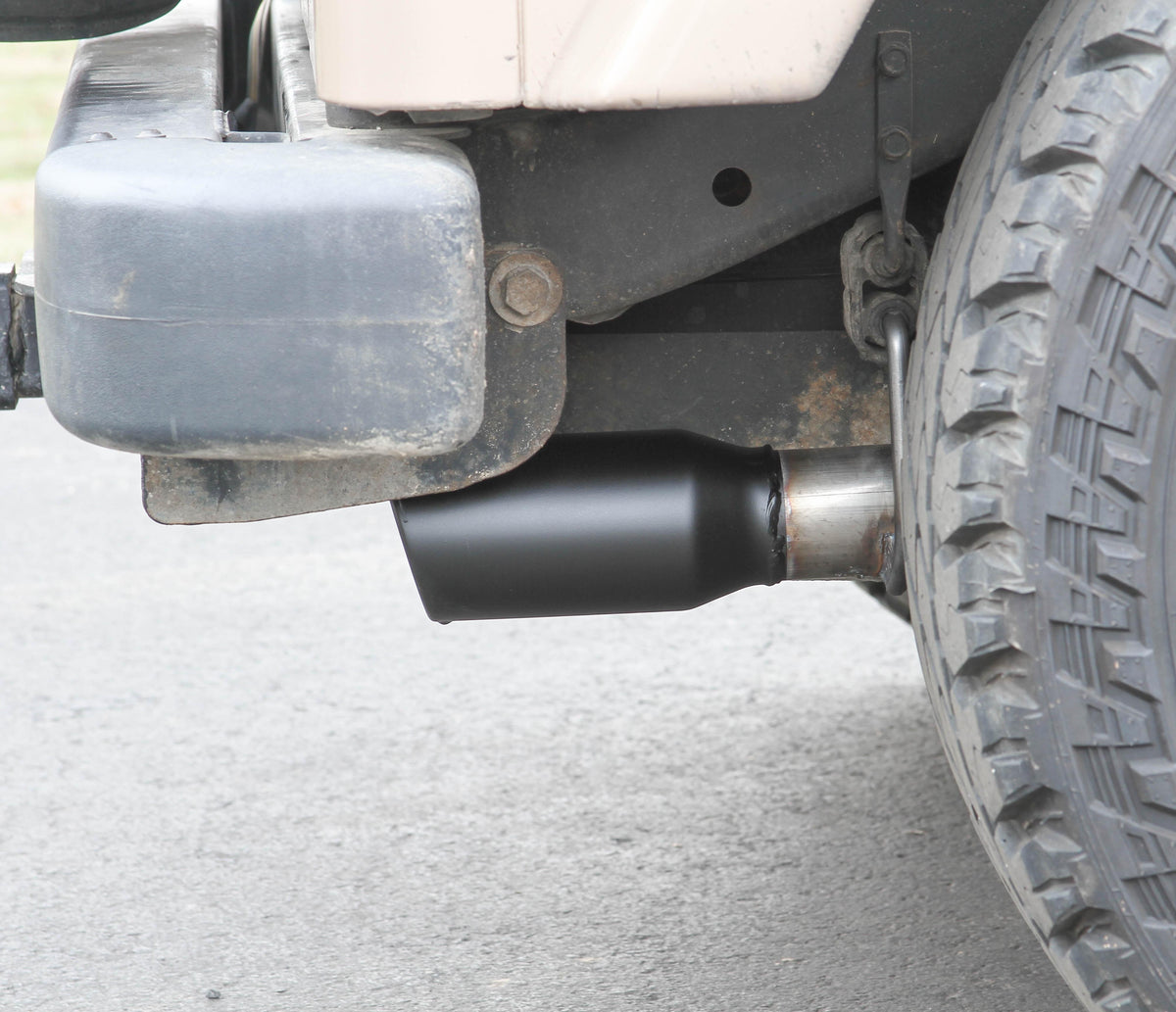 Flowmaster Flow FX Cat-Back Exhaust System 717880