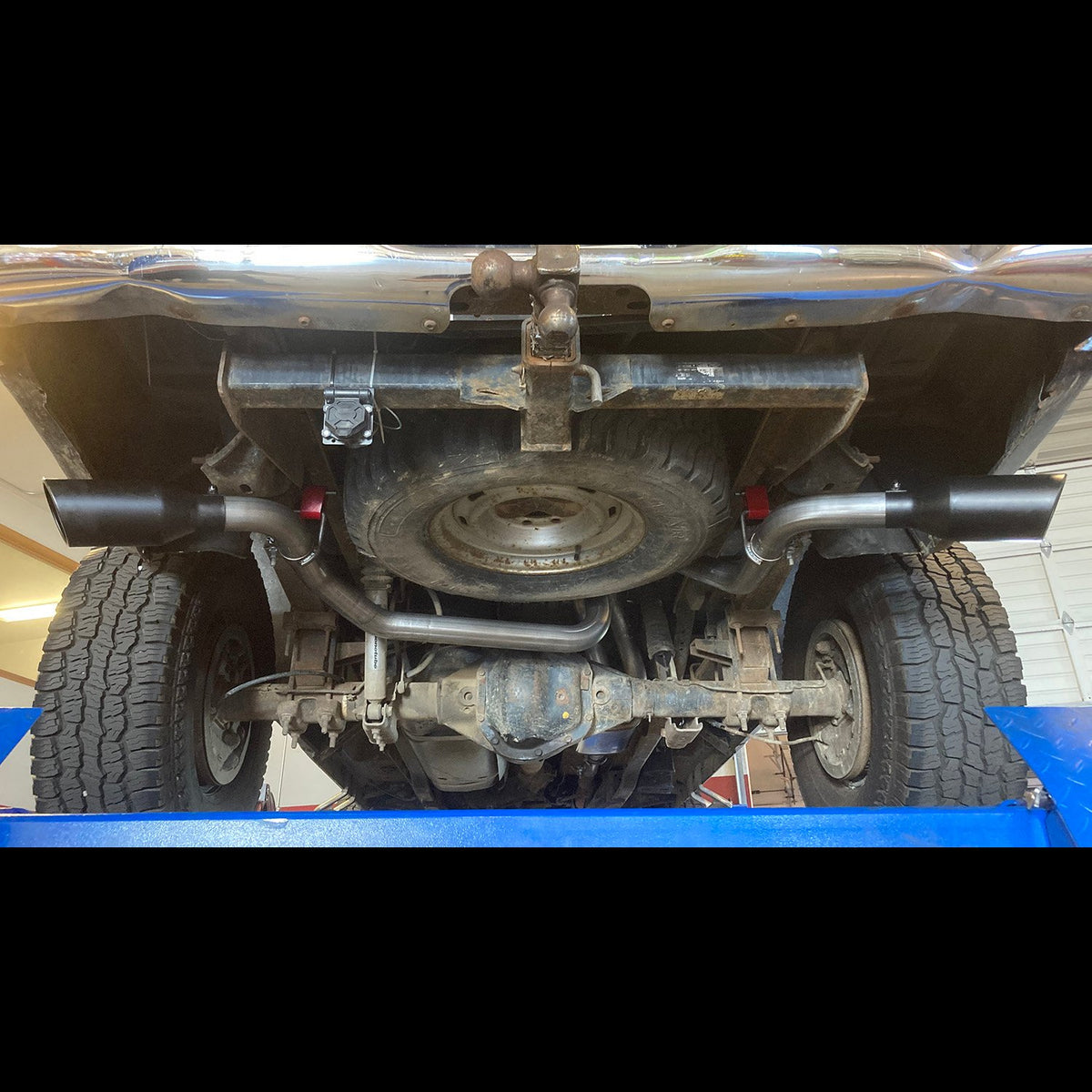 Flowmaster Flow FX Cat-Back Exhaust System 717946