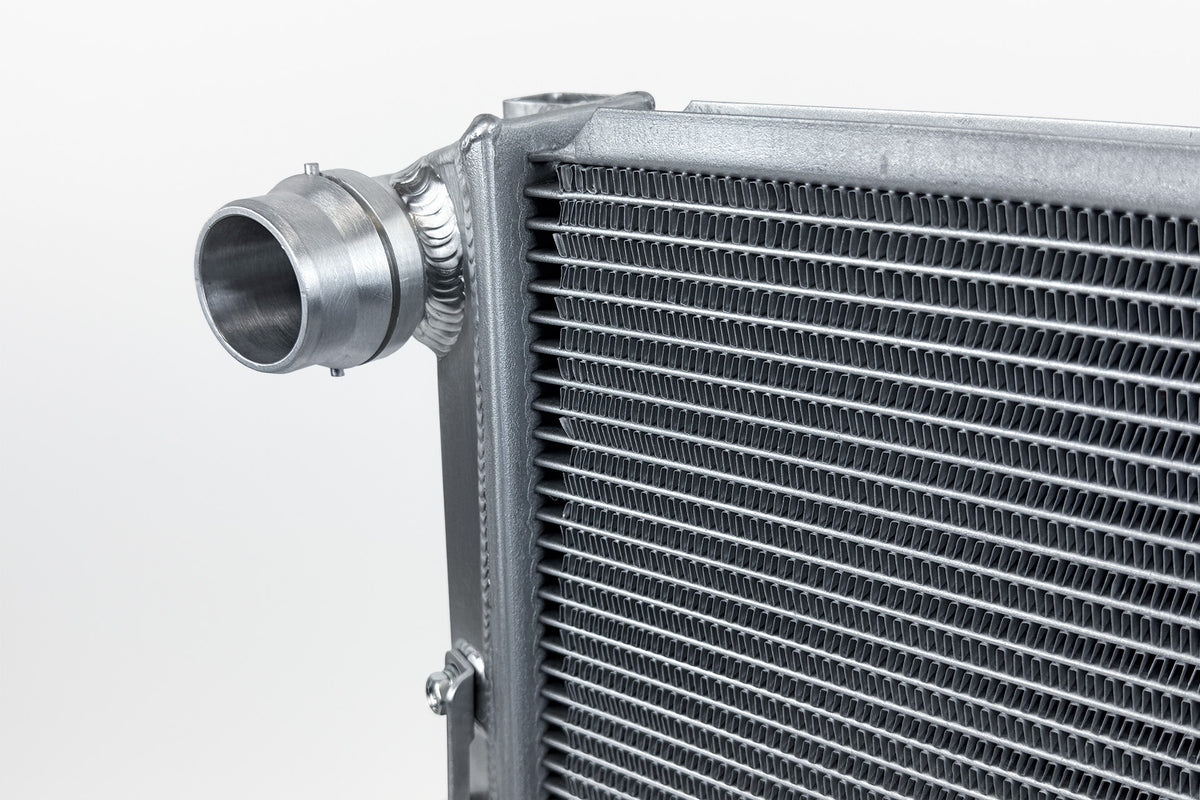 CSF Porsche 955/957 Cayenne / Audi Q7 / VW Touareg Heavy-Duty Performance Radiator - 7227