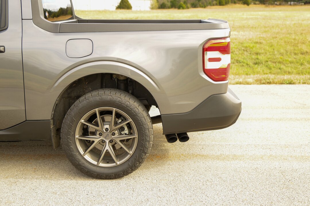 Flowmaster American Thunder Cat-Back Exhaust System 818153