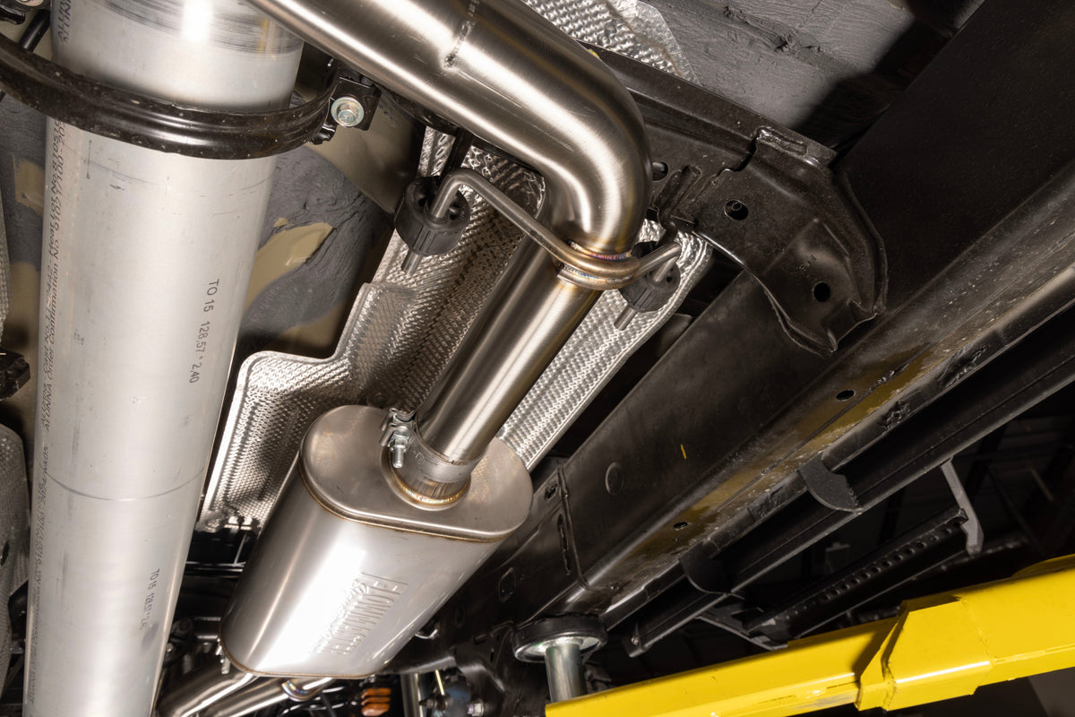 Flowmaster Signature Series Cat-Back Exhaust System 738173