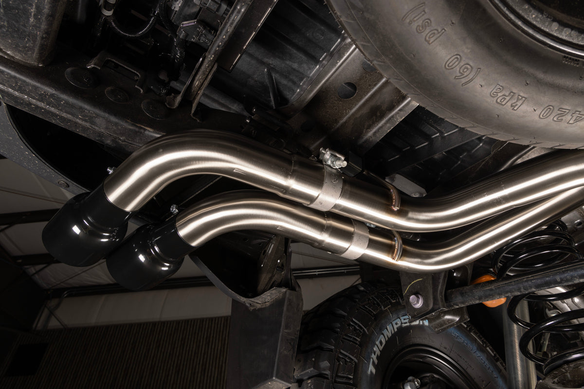 Flowmaster Signature Series Cat-Back Exhaust System 738173