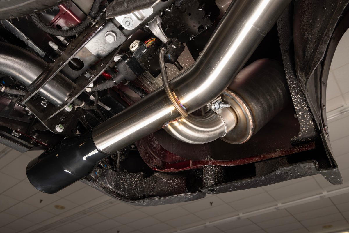 Flowmaster Signature Series Cat-Back Exhaust System 738198
