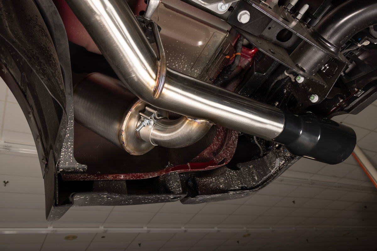Flowmaster Signature Series Cat-Back Exhaust System 738198