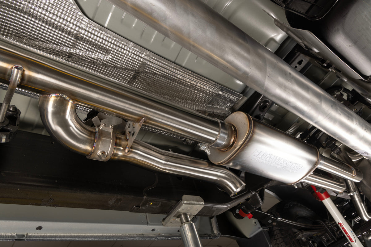 Flowmaster Signature Series Cat-Back Exhaust System 738207