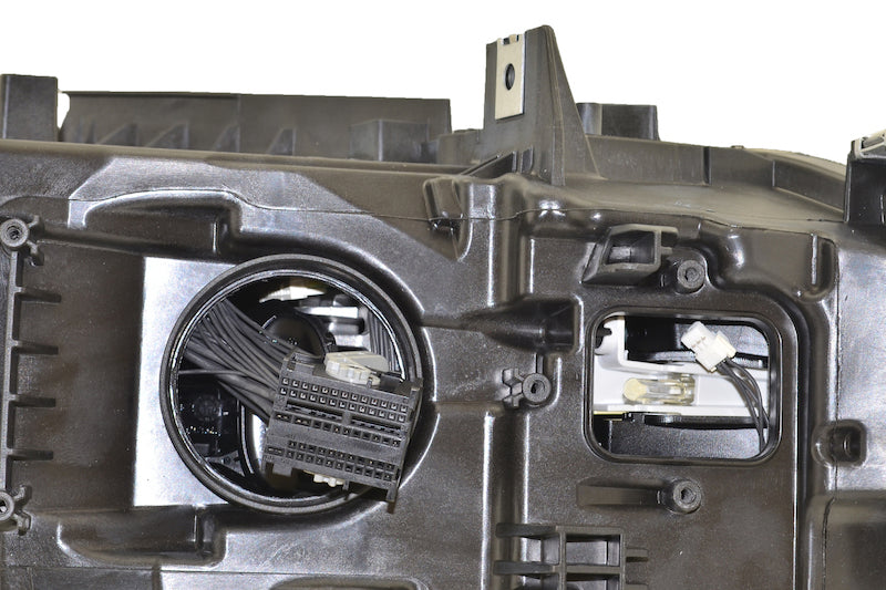 Hella 15 Bmw 3Ser - Headlamp Lh Led Afs - 012103951