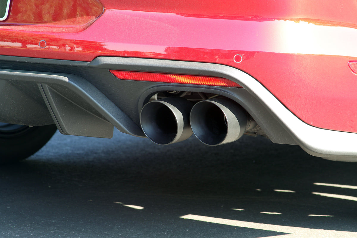 Flowmaster Outlaw Axle-Back Exhaust System 817806