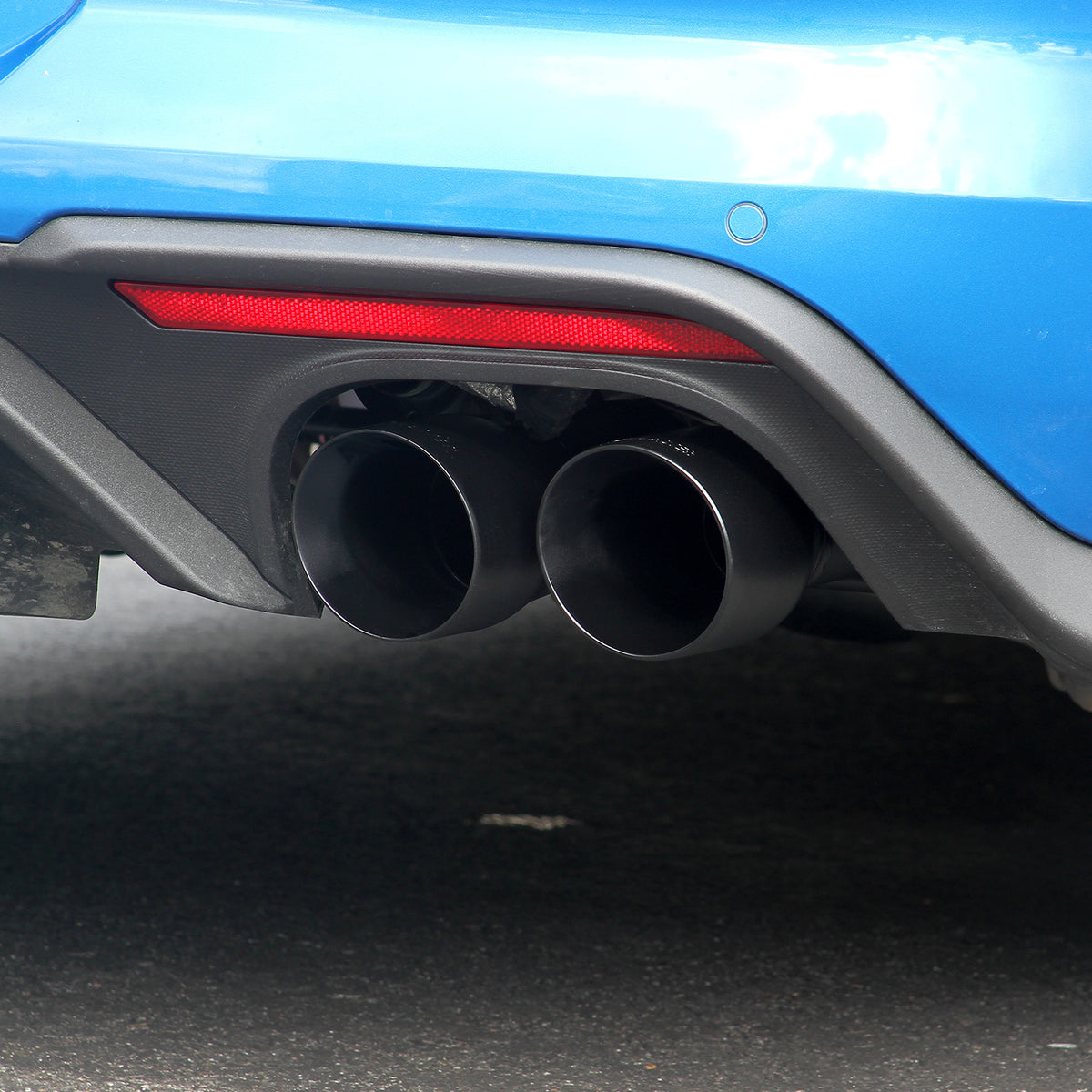Flowmaster Outlaw Axle-Back Exhaust System 817824