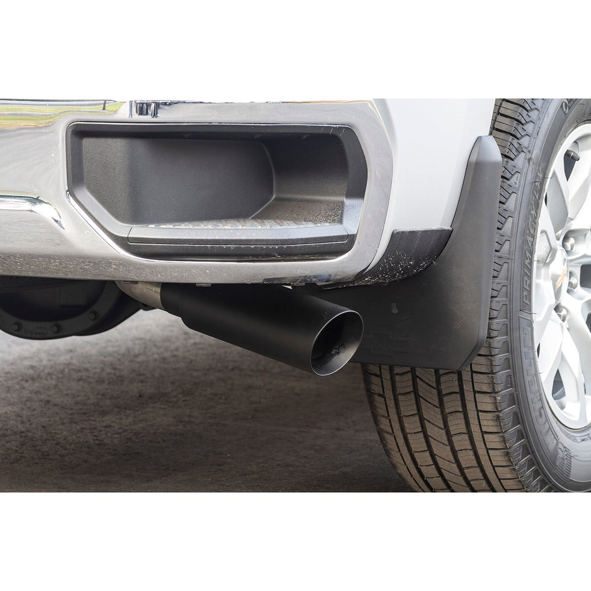 Flowmaster Outlaw Cat-Back Exhaust System 817854