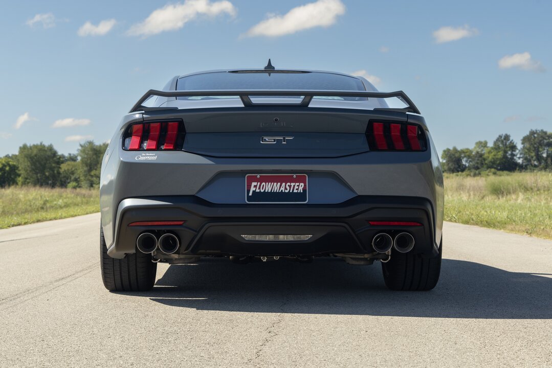 Flowmaster Outlaw Axle-Back Exhaust System 818164