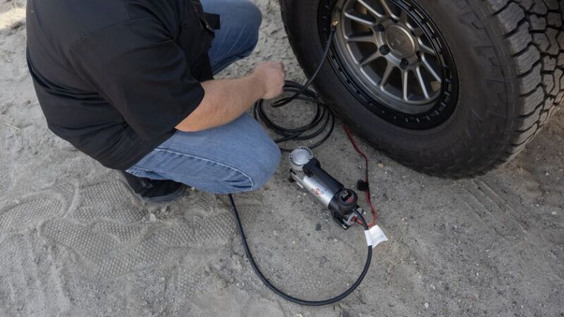 Air Lift Digital Portable Compressor - 16188