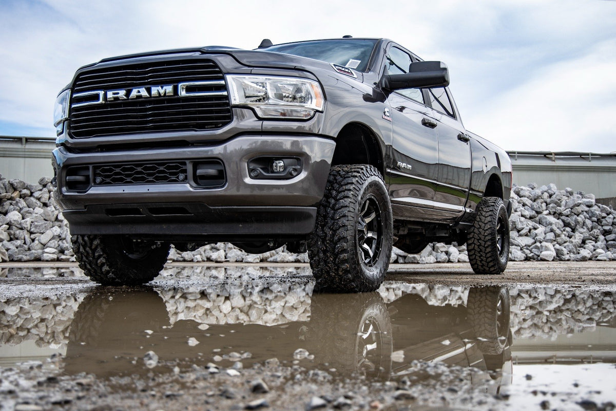 Rough Country - 1.75 Inch Leveling Coil Kit - Ram 2500 (14-25)/3500 (13-25) Gas 4WD - 9476 by Rough Country - alternate view