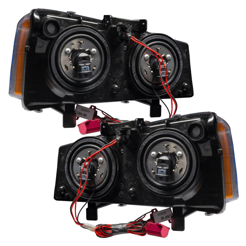 Oracle Lighting 03-06 Chevrolet Silverado Pre-Assembled LED Halo Headlights -UV/Purple - 7197-007