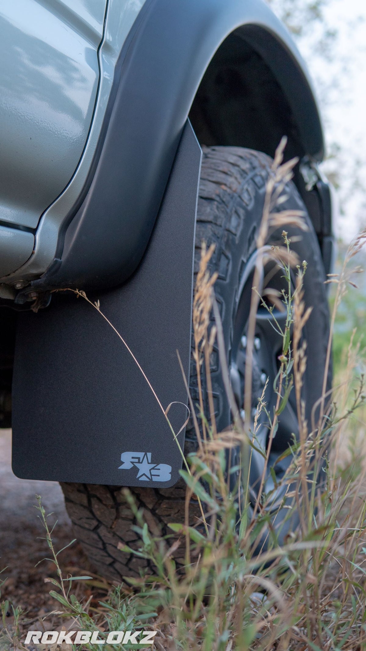 RokBlokz - Toyota Tacoma 4x4 2000-2004 (1st GEN) Mud Flaps