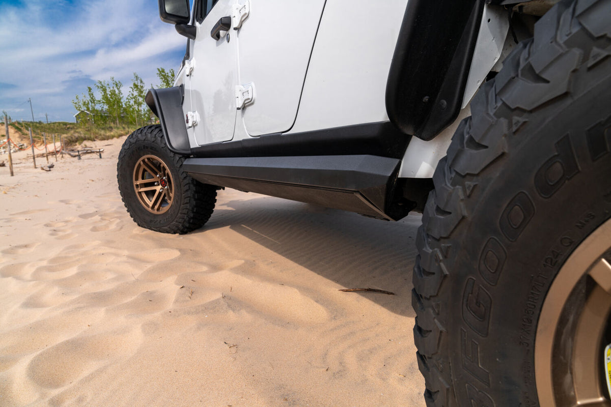 AMP Research 18-23 Jeep Wrangler JL 4DR (Excl. 4XE/Rubicon 392) PowerStep XL - Black - 77132-01A