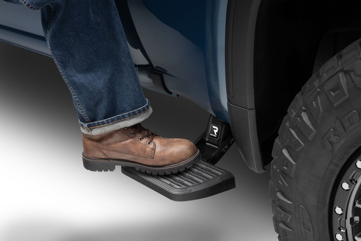AMP Research 19-22 Chevrolet/GMC Silverado/Sierra 1500 Short Bed BedStep2 - Black - 75415-01A