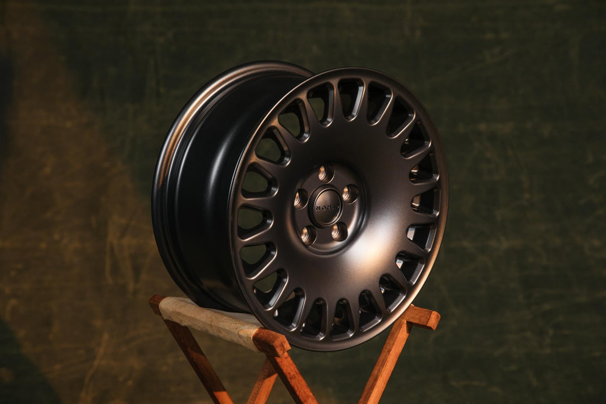Nomad N503DU Sahara 18x8in / 5x130 BP / 25mm Offset / 71.6mm Bore