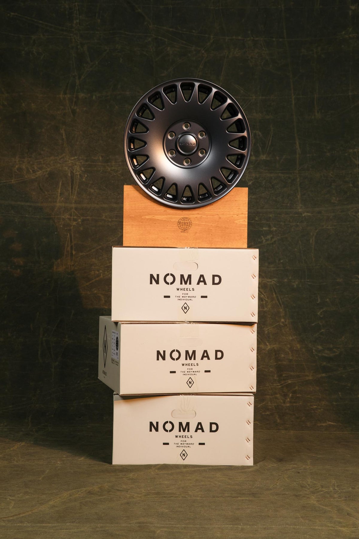 Nomad N503DU Sahara 17x8.5in / 6x135 BP / 0mm Offset / 87.1mm Bore