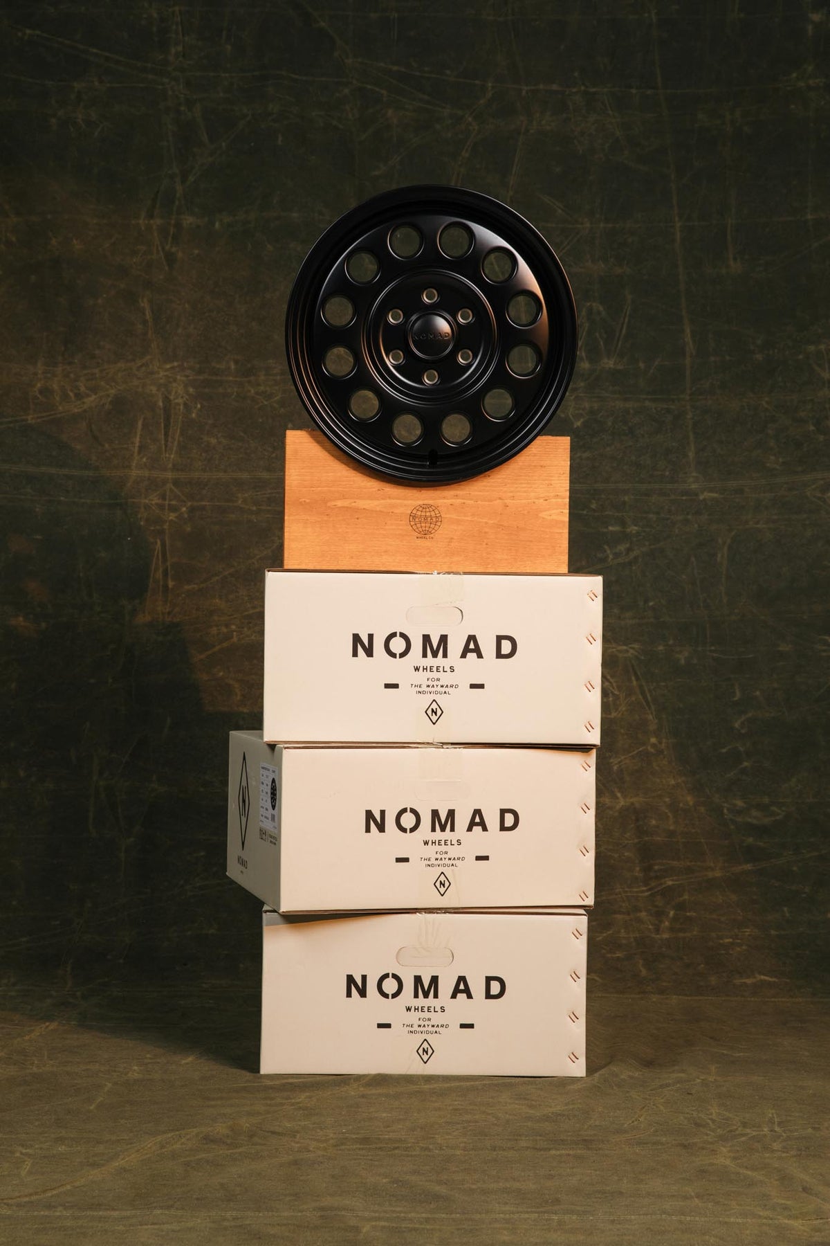 Nomad N501SB Convoy 17x8.5in / 5x150 BP / -10mm Offset / 110.3mm Bore