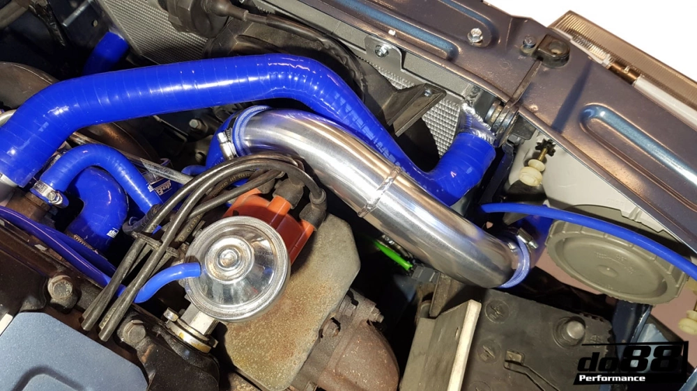 do88 - FMIC SAAB 900 Turbo 1981-1986, Black hoses - BIG-170-B