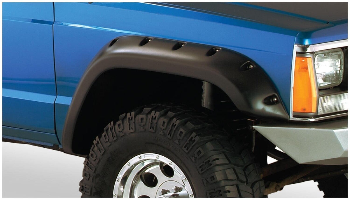 Bushwacker 84-01 Jeep Cherokee Cutout Style Flares 4pc Fits 2-Door Sport Utility Only - Black - 10912-07