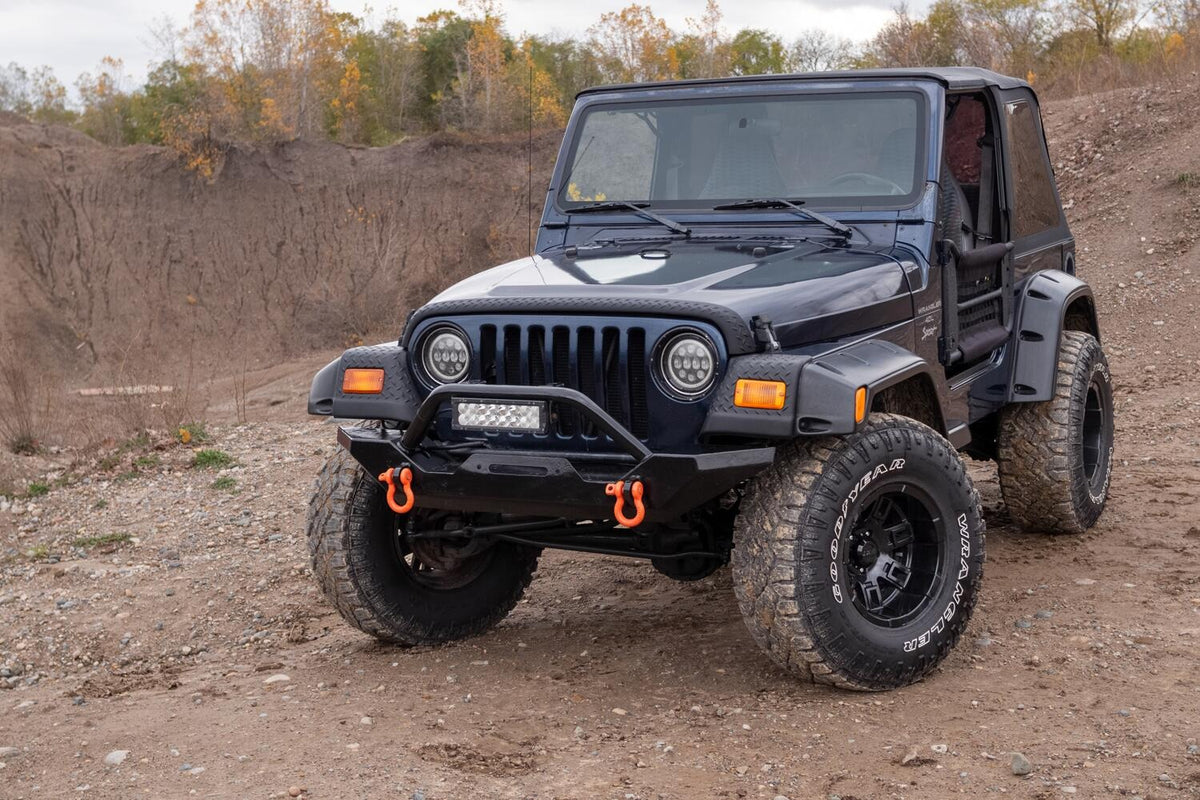 Bushwacker 97-06 Jeep Wrangler Trail Armor Hood Stone Guard and 2 Front Corners - Black - 14005