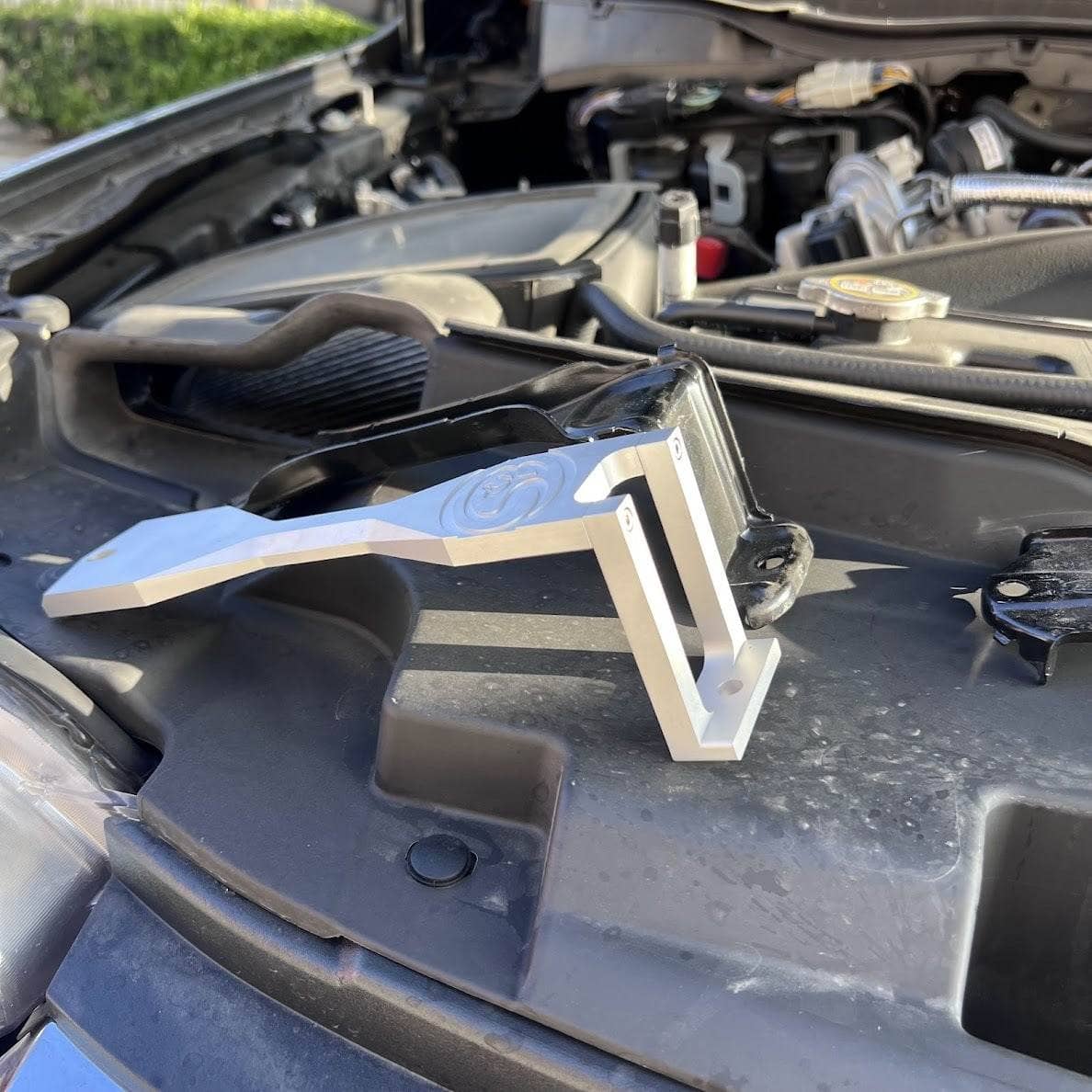 S&B Billet Battery Hold-Down Brackets For 2011-2022 Ford Super Duty, 6.7L (Set) - 72-1000