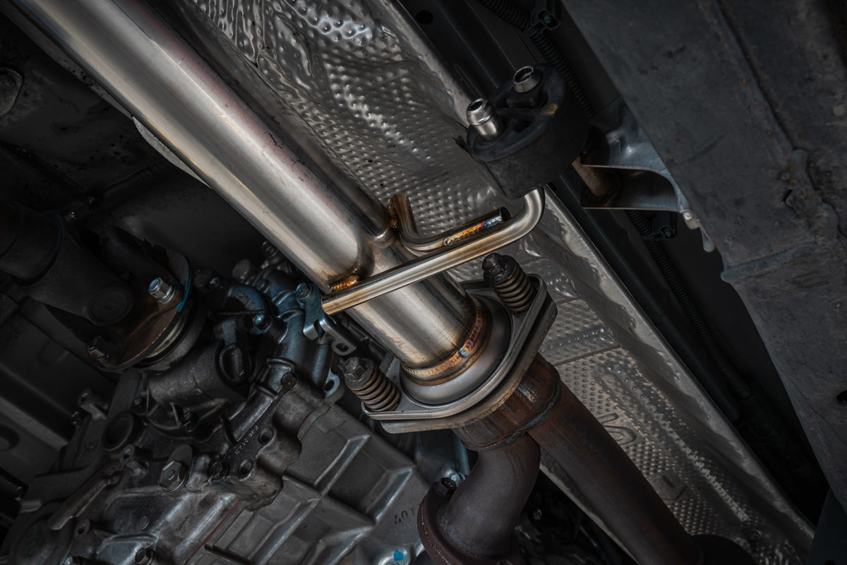 Remark BOLD 2007-2014 Toyota FJ Cruiser Cat-Back Exhaust - RBD-C1063T-04A