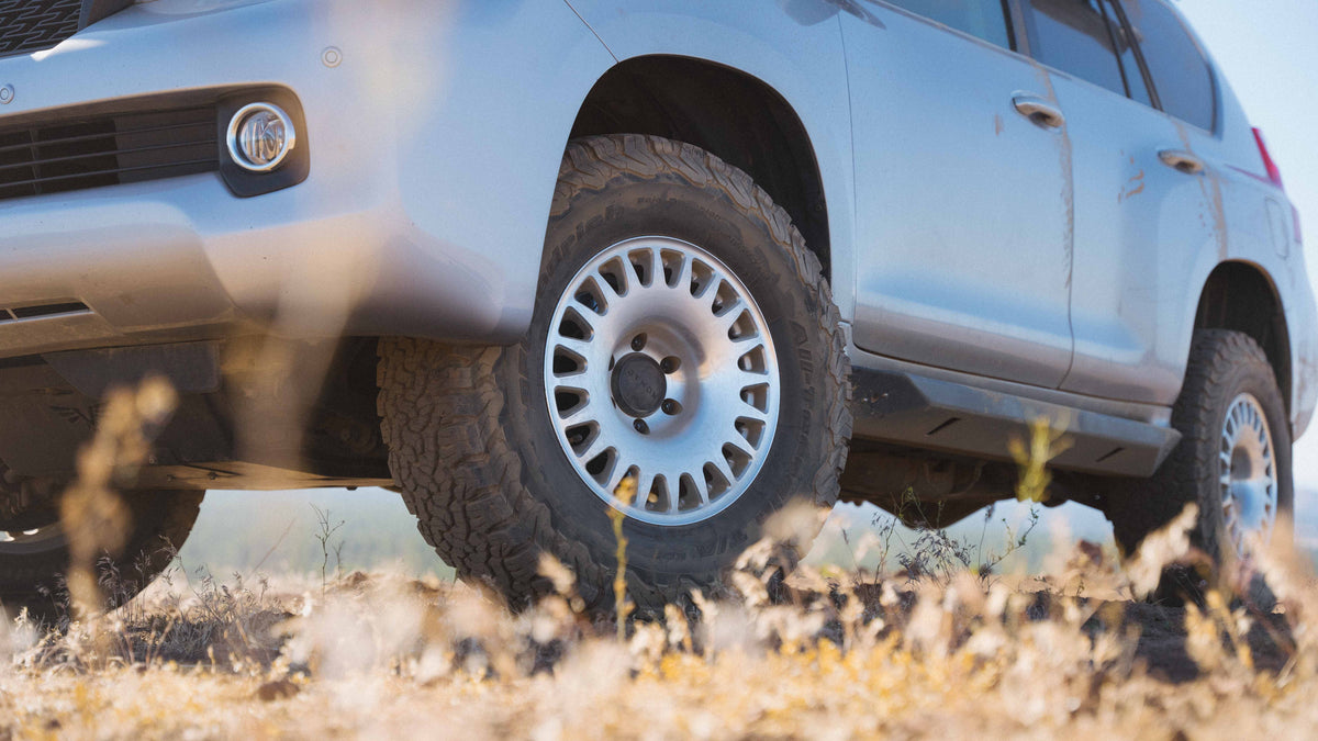 Nomad N503MC Sahara 17x8.5in / 5X150 BP / 0mm Offset / 110.5mm Bore