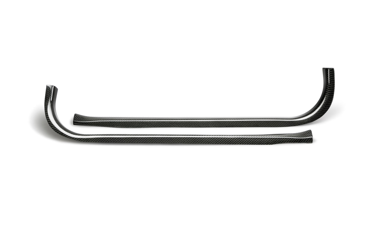 Seibon 09-10 Nissan GTR R35 OEM Style Carbon Fiber Door Sills Trim (Pair) - DST0910NSGTR