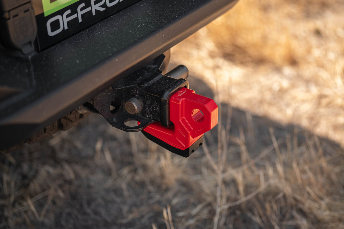 DV8 Offroad - DV8 Xtract 2" Hitch Skid Plate - UNHS-01RD