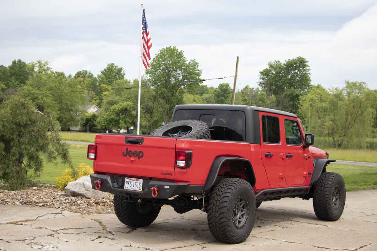 Fishbone Offroad 2020+ Jeep Gladiator JT In-Bed Tire Carrier - FB21213