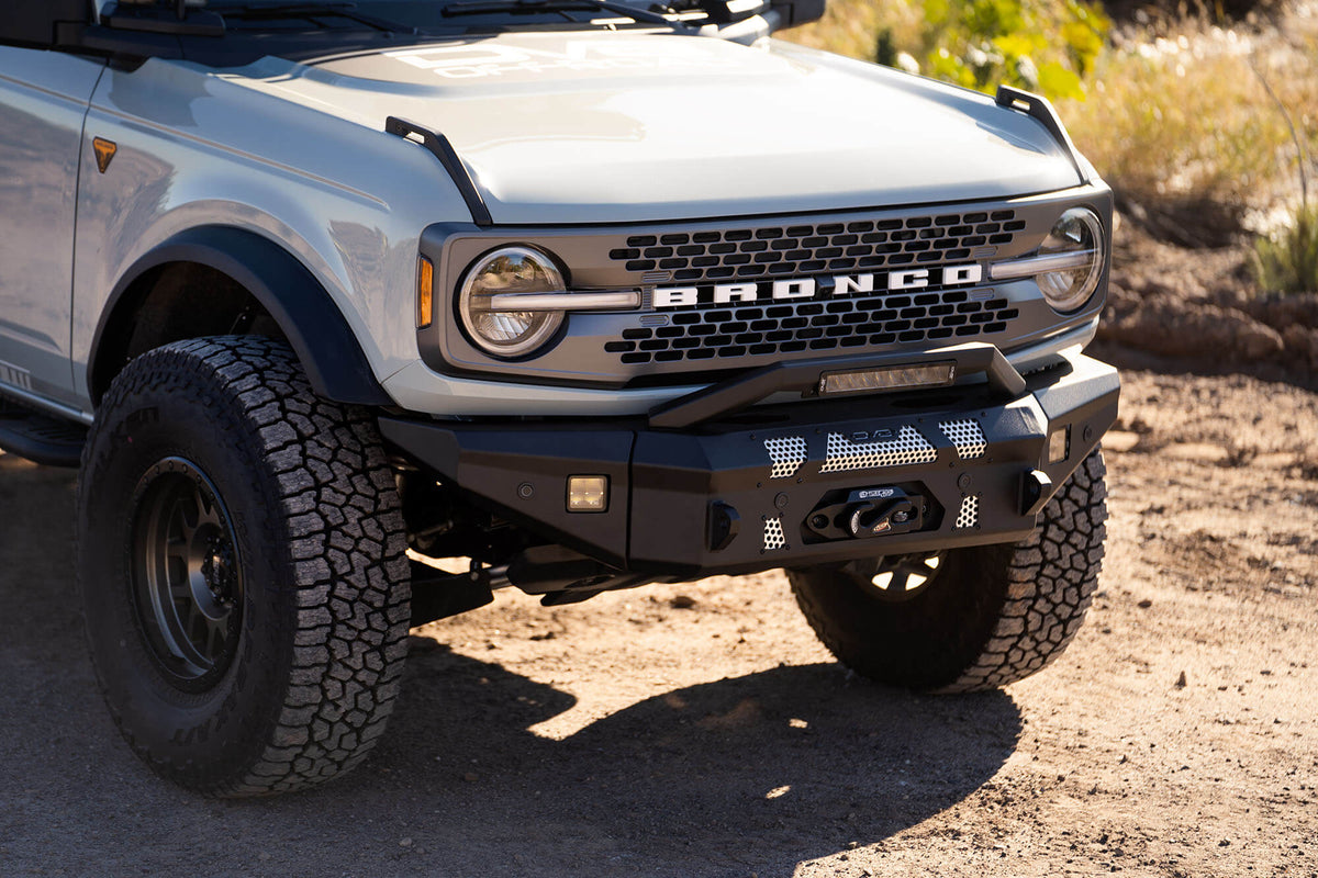 DV8 Offroad 21-25 Ford Bronco Front Bumper Winch Capable w/ Optional Bull Bar/Aux Light Opening - FBBR-01