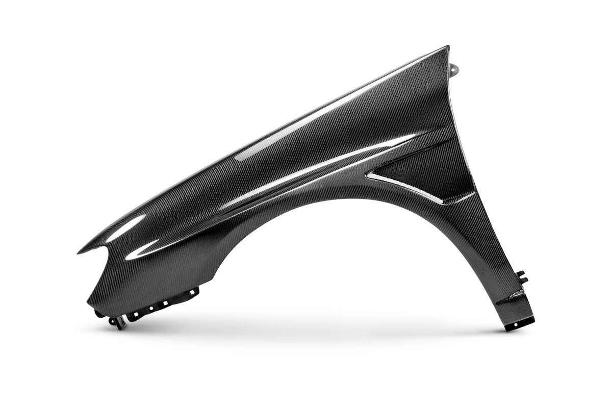 Seibon 06-07 Subaru WRX/STi (Sedan Only) 10mm Wider Carbon Fiber Fenders - FF0607SBIMP