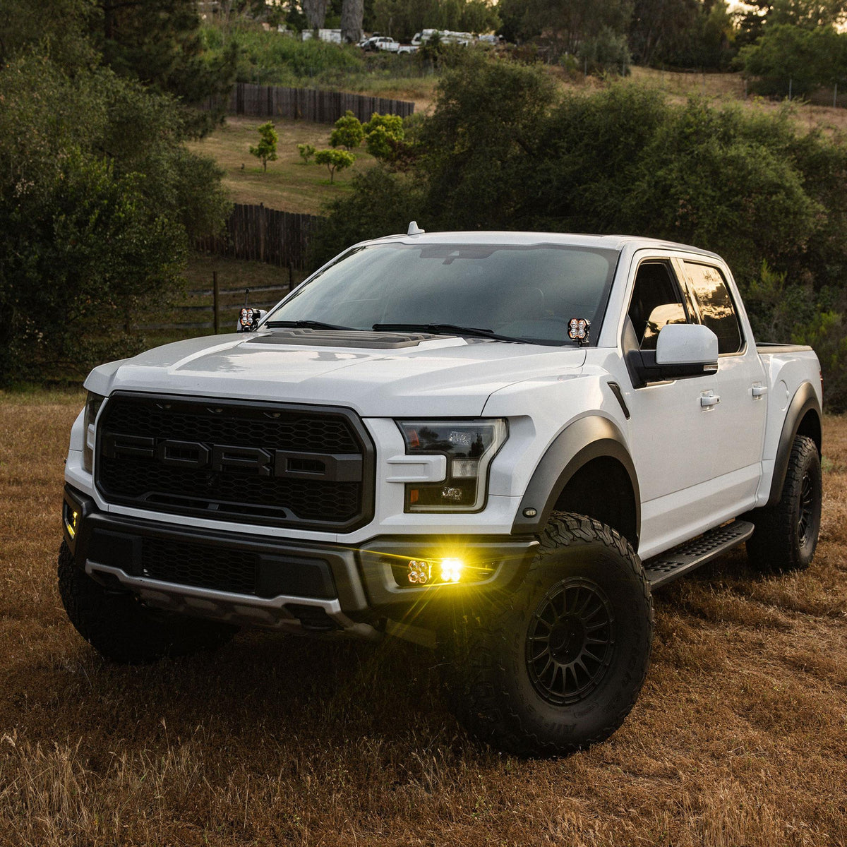 Baja Designs 17-20 Ford Raptor Squadron Pro SAE 2.0/S2 Fog Pocket Kit (SAE Fog) - Clear - 440063