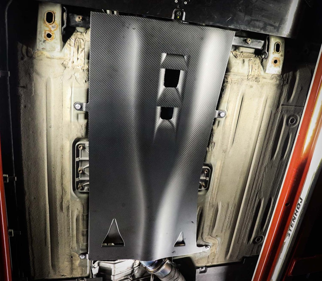 Verus - Carbon Flat Underbody Panel - R35 GTR - A0112A