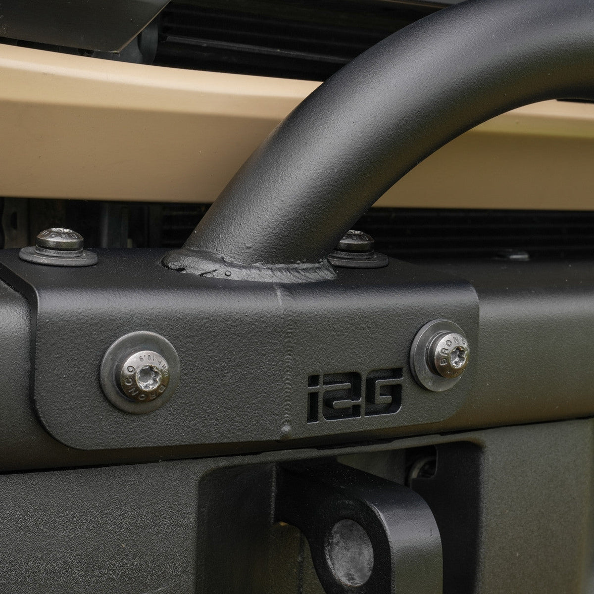 IAG-BDY-F1402