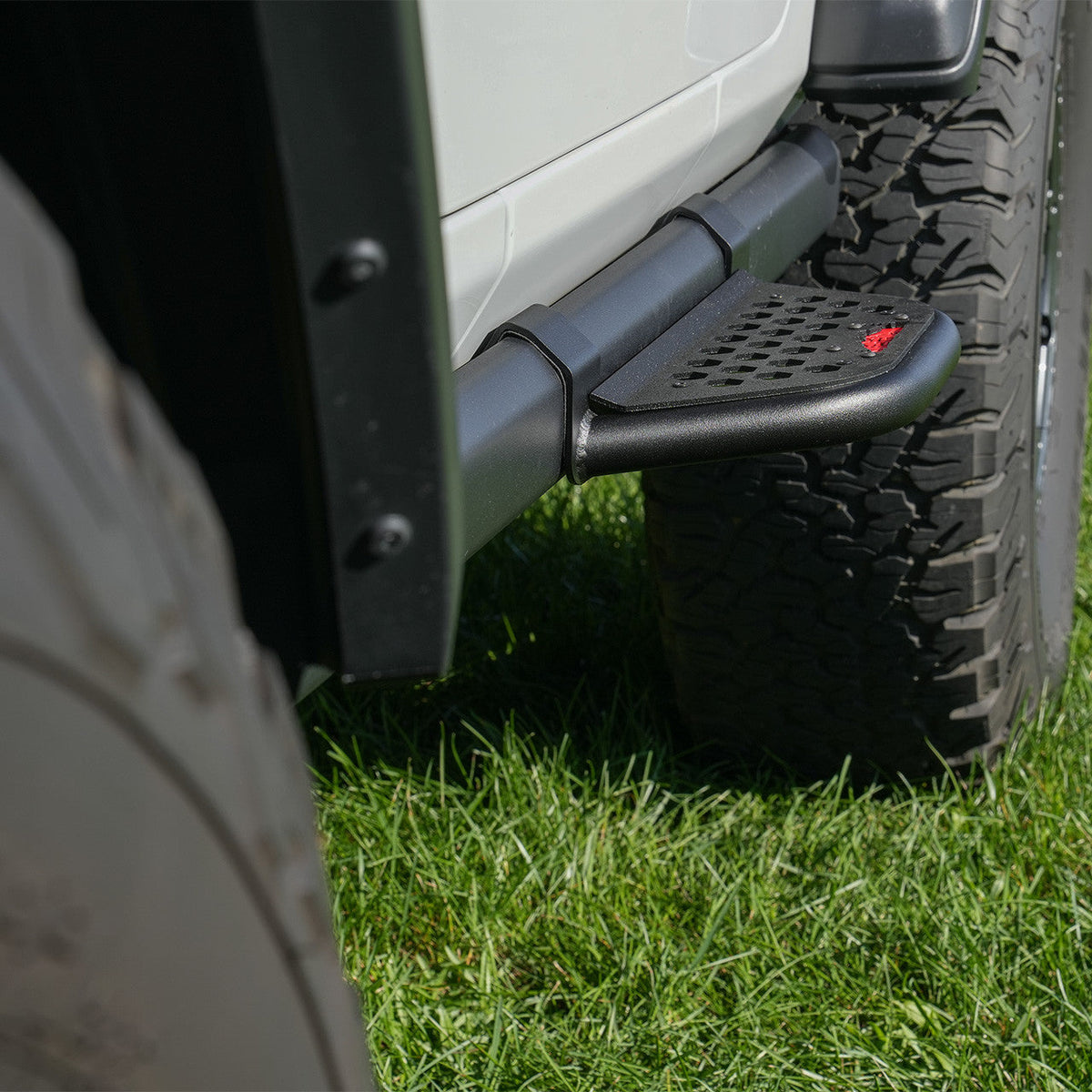 IAG EZ-Step Add-On (1 Pair) for 2018+ Jeep Wrangler 2 Door - IAG-BDY-J2101-OPT-20