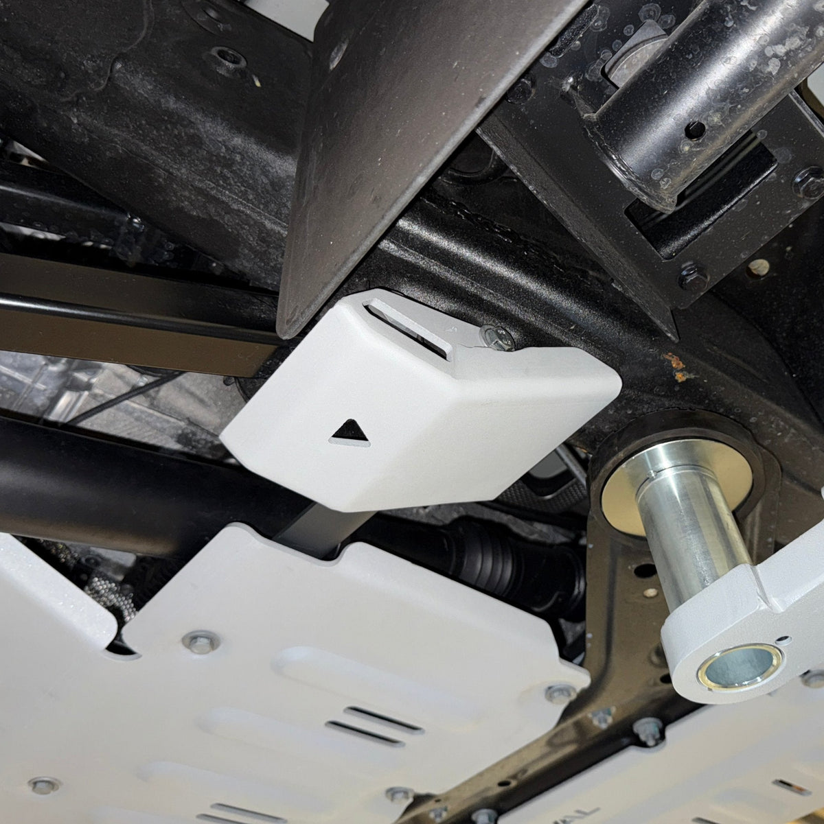 Rival Ineos Grenadier Aluminum Front And Rear Lower Control Arms Skid Plate - 2333.4503.1.6
