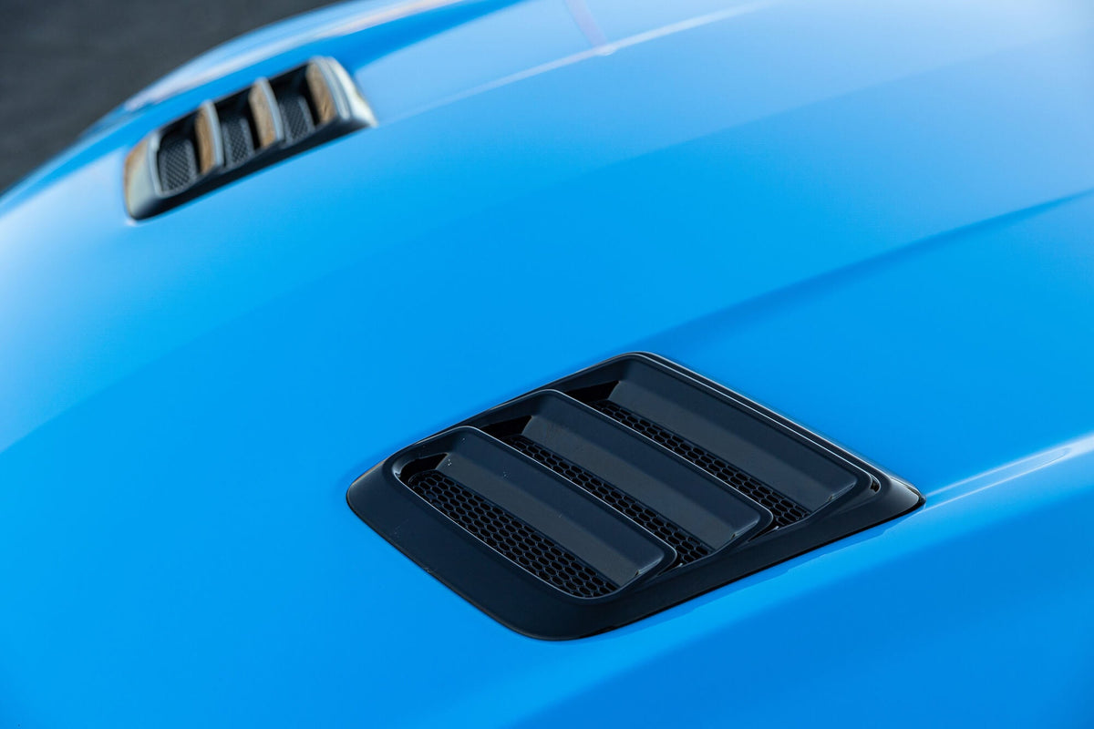 Roush 2018-2023 Mustang Hood Heat Extractors - Gloss Black - 422325