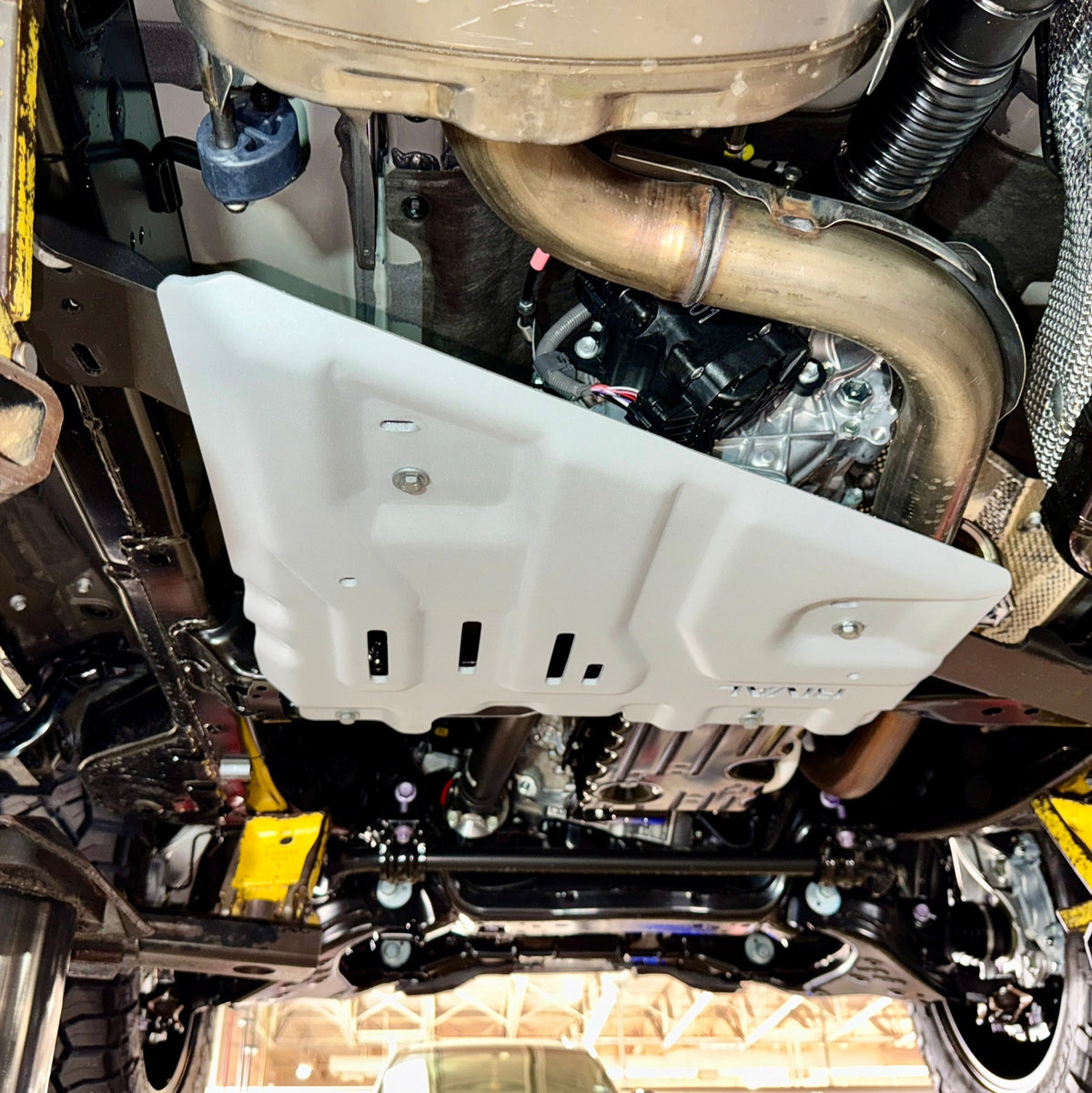 Rival 24-26 Toyota Tacoma i-Force / 25-26 Toyota 4Runner i-Force Aluminum Transfer Case Skid Plate - 2333.9582.3.6