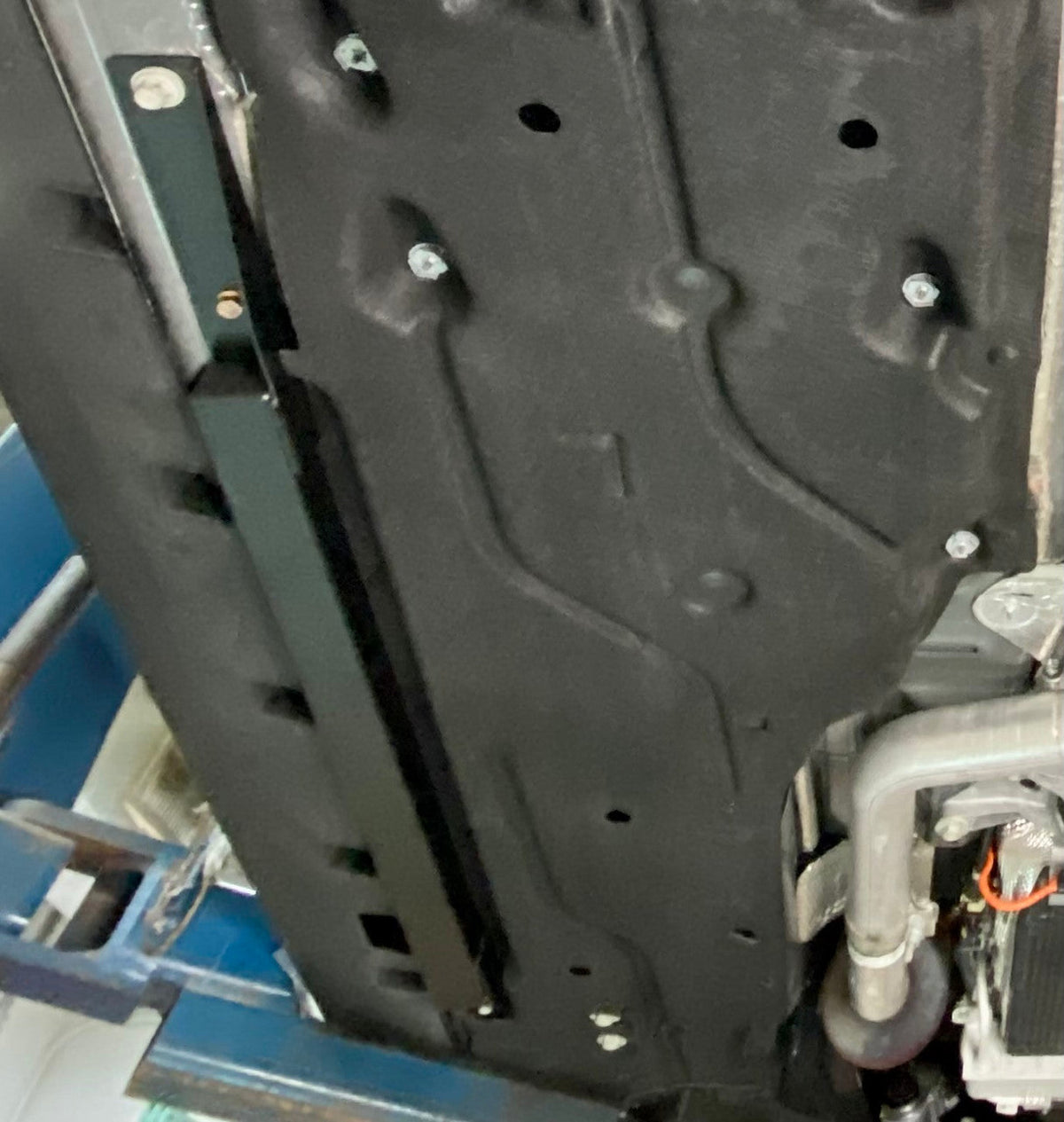 UPR - Mustang Coupe Low-Profile Jacking Rails 2015-2024 - 2008-01 for 2015-2026 Ford Mustang - detail view