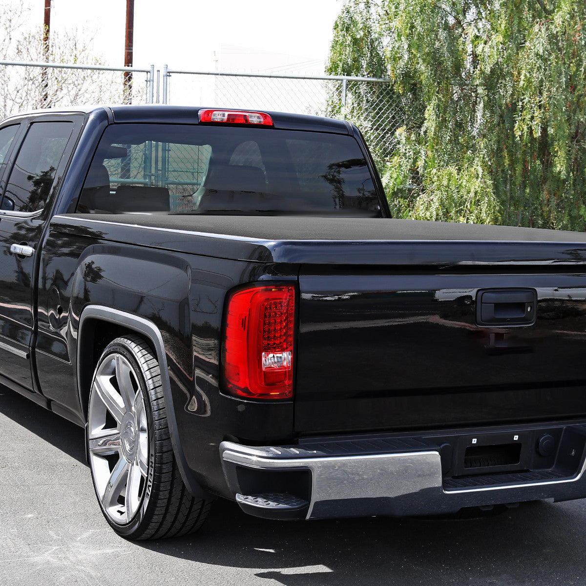 Spec-D Tuning - 2014-2018 GMC Sierra 1500/2500HD/3500HD LED Tail Lights (Chrome Housing/Red Lens) - LT-SIE14RLED-TM