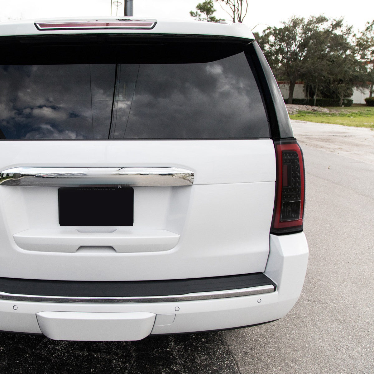 Spec-D Tuning - 2015-2020 GMC Yukon/Yukon XL Denali SLE/SLT LED Tail Lights (Jet Black Housing/Clear Lens) - LT-YUK15BKLED-TM