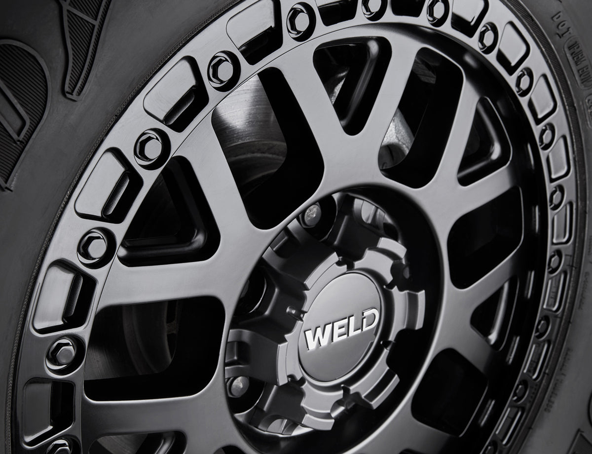 Ford Racing 21-25 Bronco (Excl Bronco Raptor) 17x8.5in Weld Wheel Kit - Black - M-1007K-W1785BL