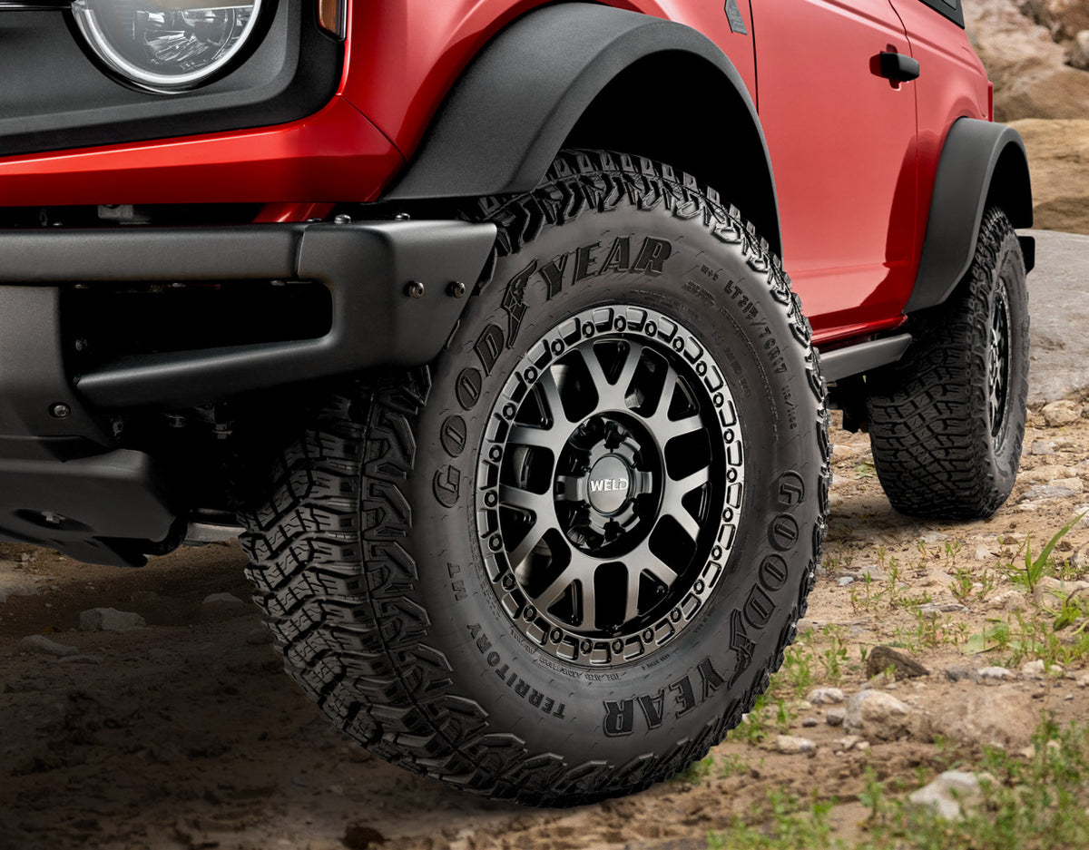 Ford Racing 21-25 Bronco (Excl Bronco Raptor) 17x8.5in Weld Wheel Kit - Black - M-1007K-W1785BL